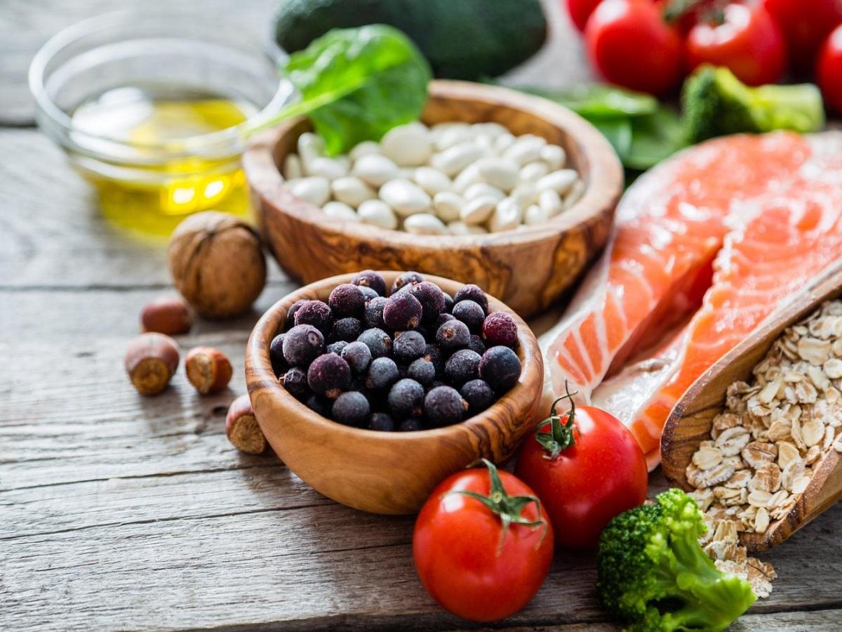 3 Reasons Why You Should Eat Superfoods For Weightloss, Improved Health